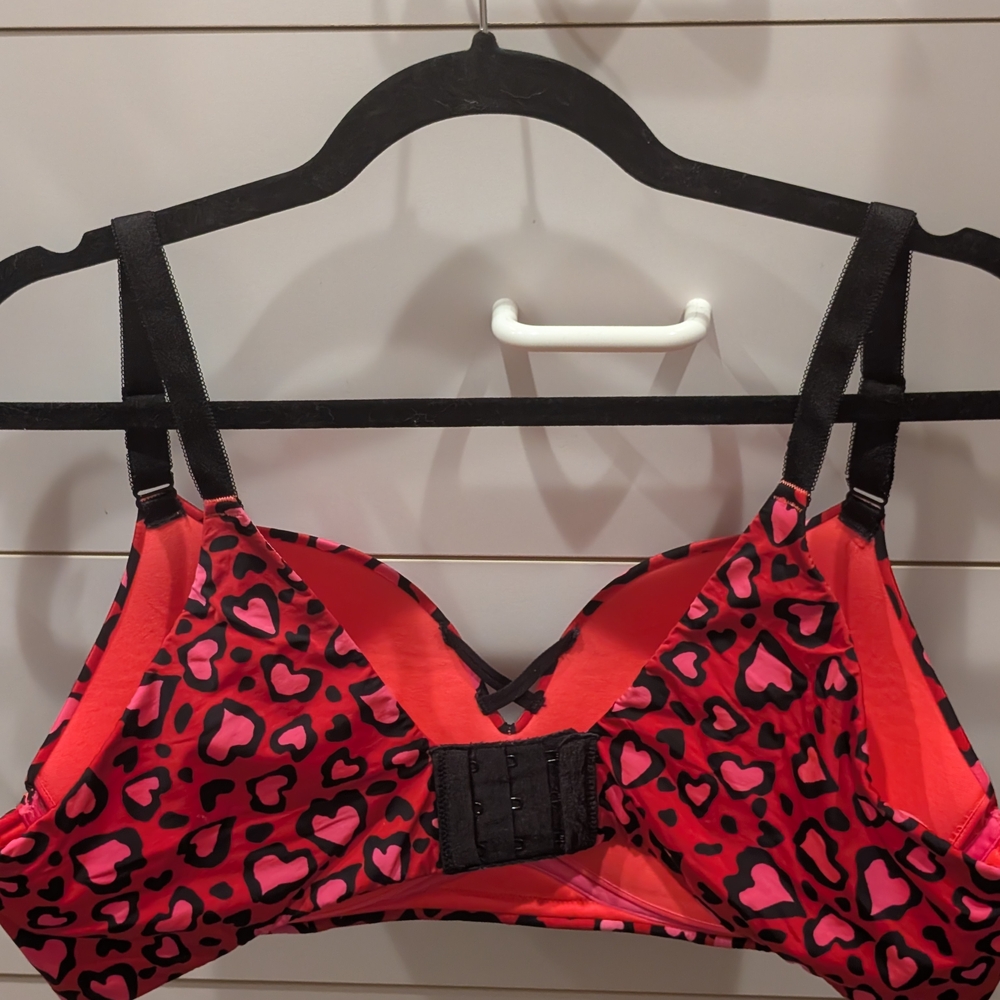 Torrid Dream Wire-free Push-up Bras 40C - Picture 8 of 11